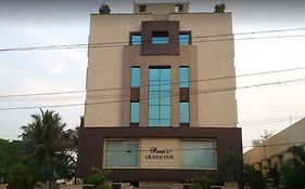 Ponnis Grand Inn